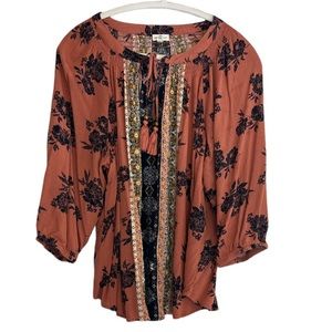 Mason & Belle Women’s plus size top